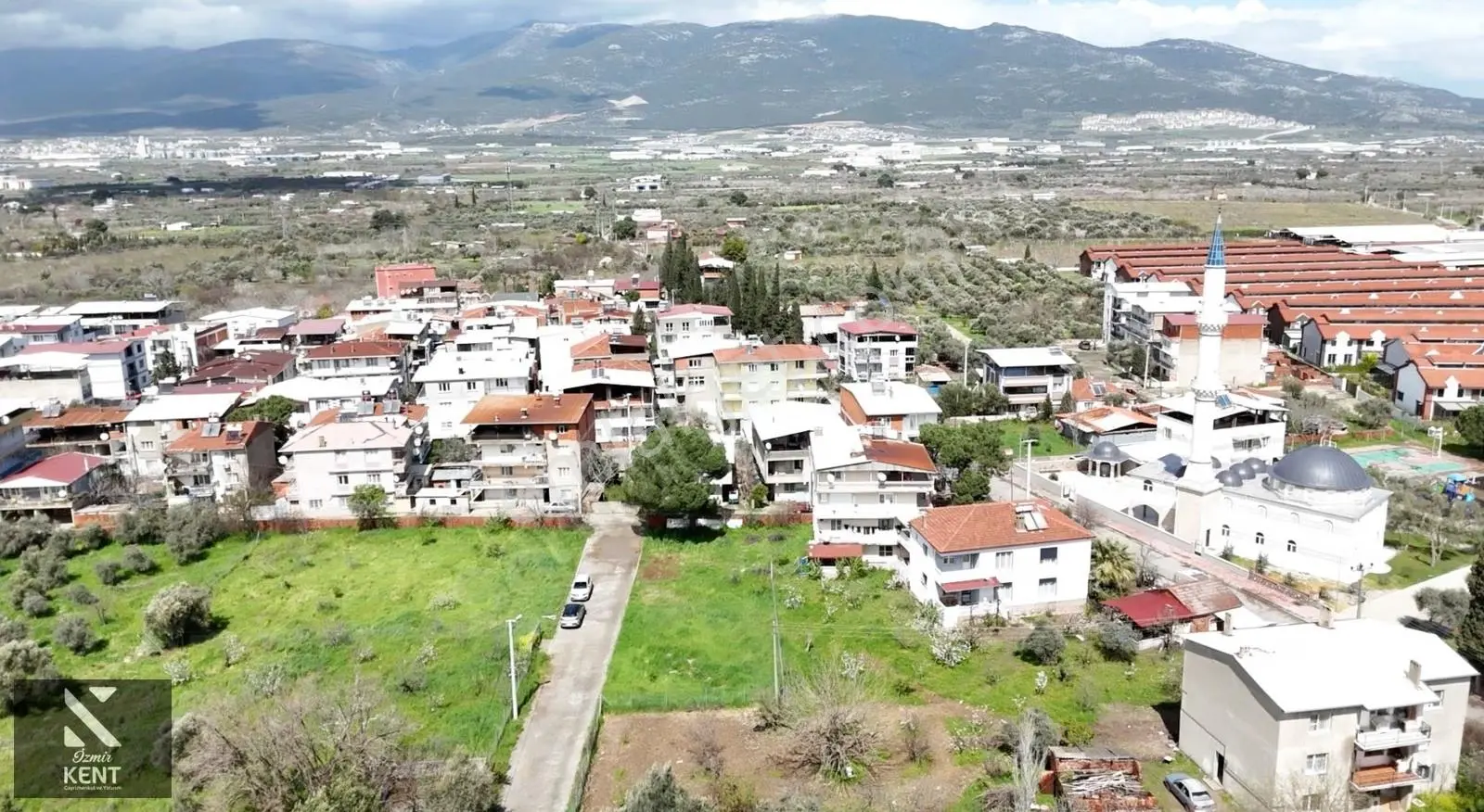 Kemalpaşa Örnekköy Satılık 303 M2 İmarlı Arsa Köşe Parsel - Görsel 23