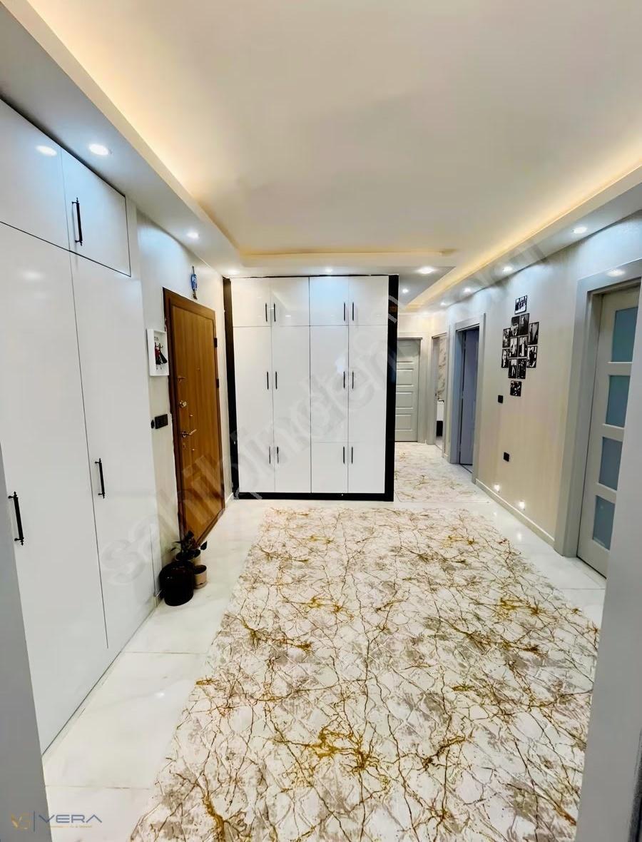 Beykentte Site İçinde Bakımlı 3+1 Satılık Daire 140 M² Net - Görsel 3