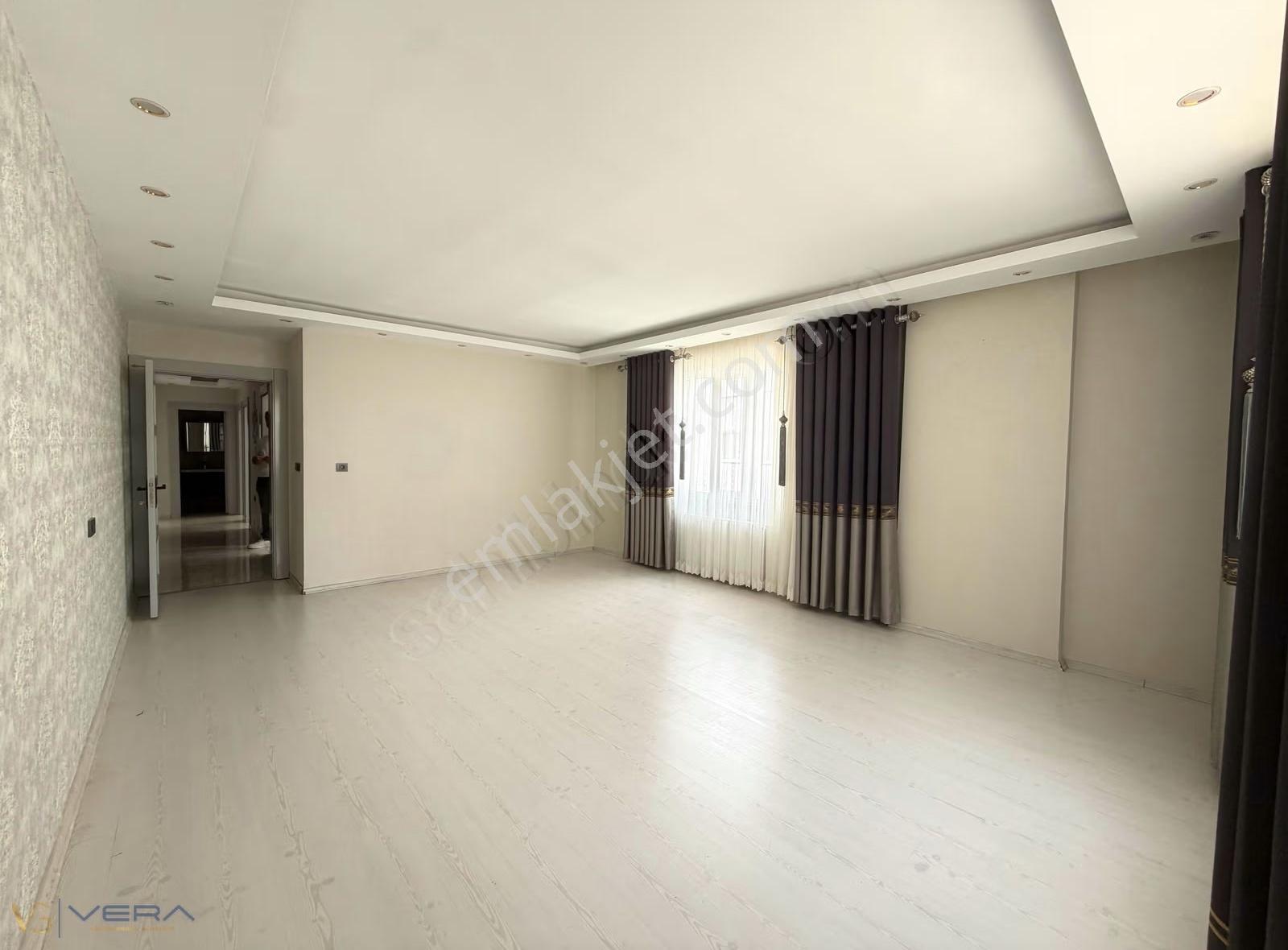 Beykentte Site İçinde Bakımlı 3+1 Satılık Daire 140 M² Net - Görsel 30