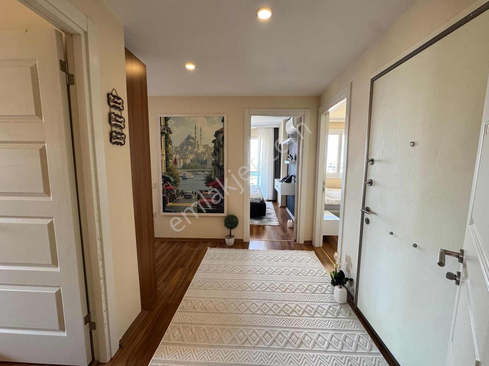 Kuşadasında Ful Deniz Manzaralı 3+1 Eşyalı Satılık Daire - Görsel 14