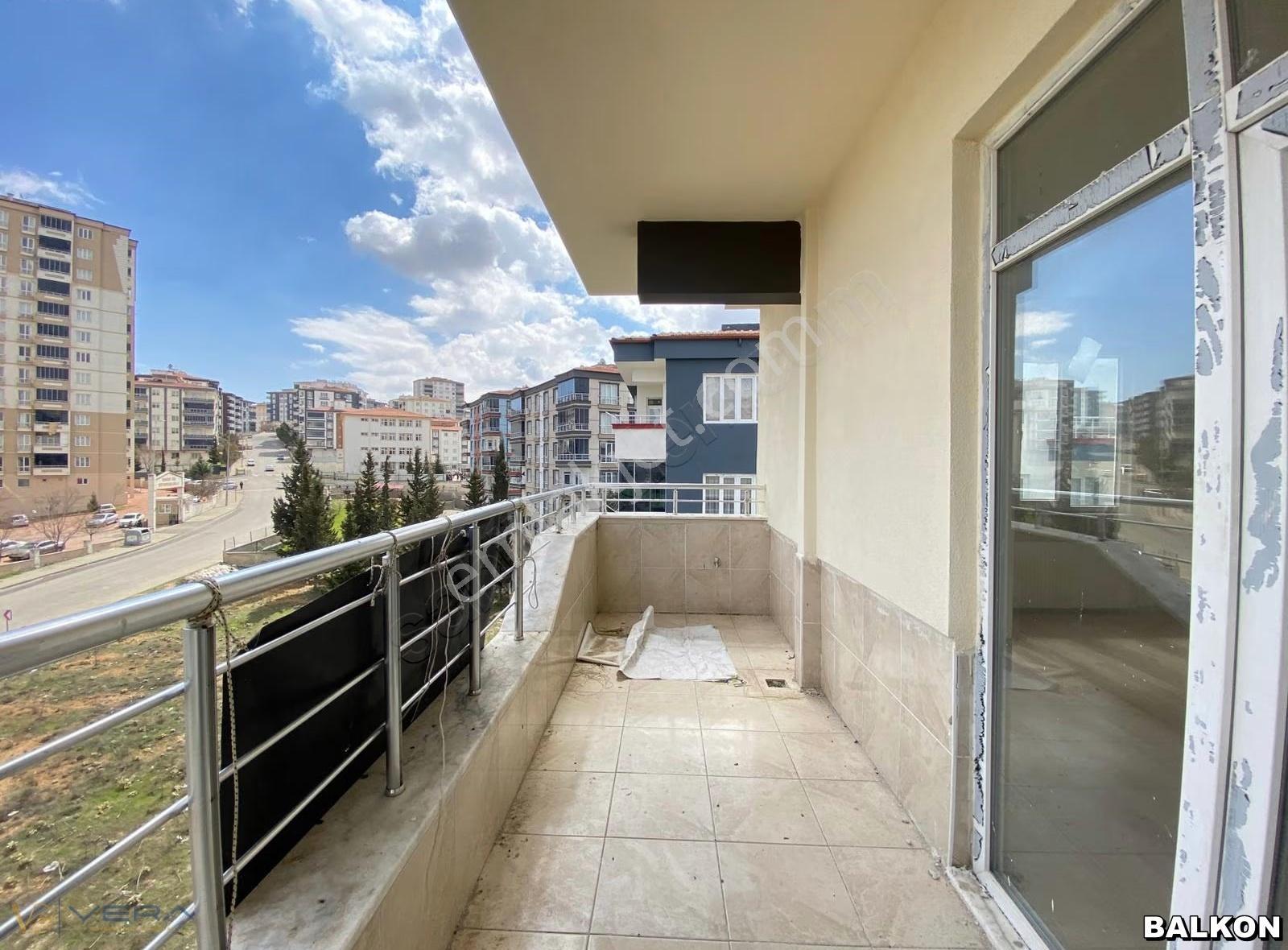 Beykent 1. Etapta Açık Cepheli Geniş Oturumlu 3+1 Satılık Daire - Görsel 9