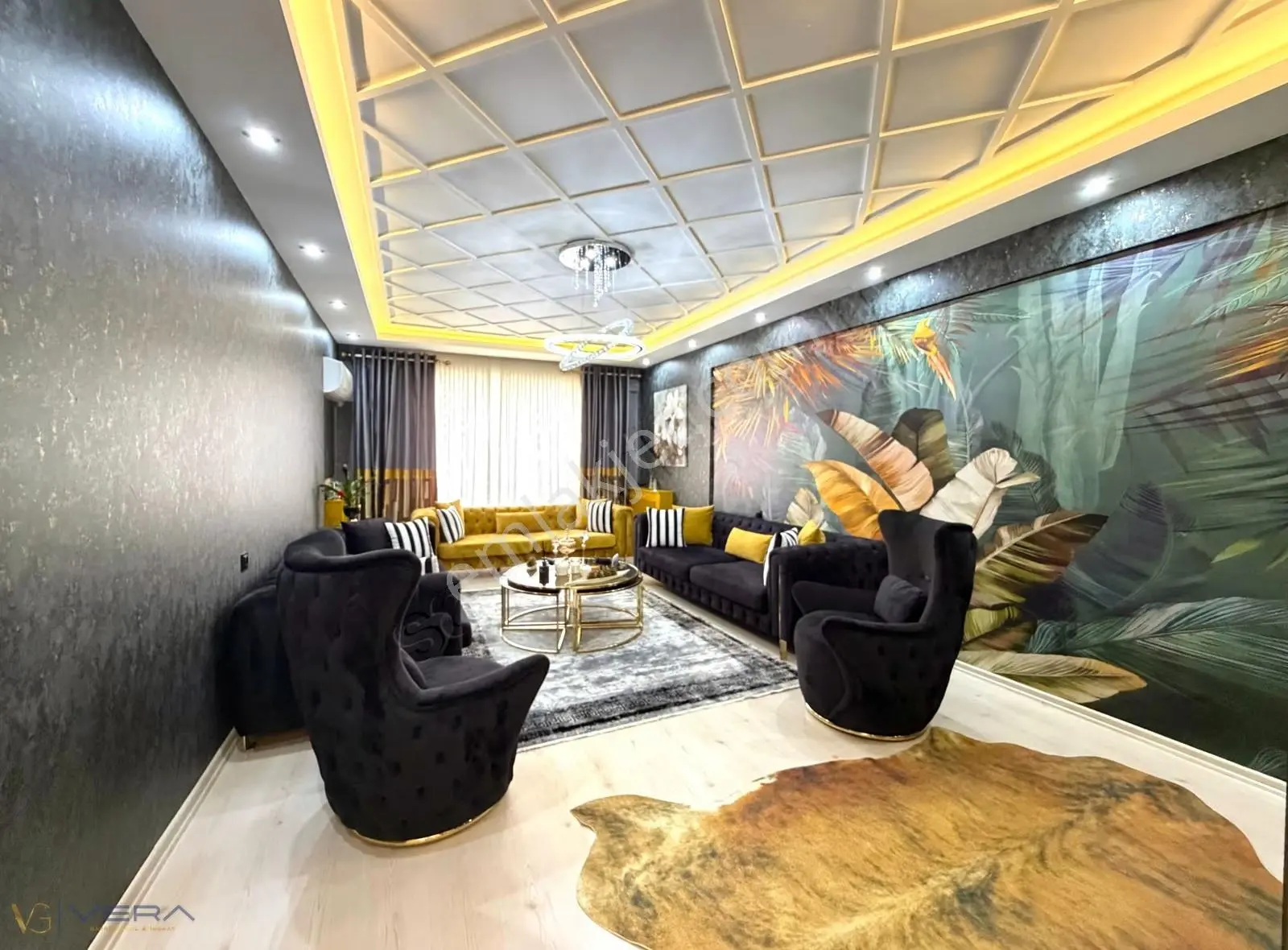 Güvenevlerde Site İçinde Geniş 3+1 Satılık Daire | 140 M² Net