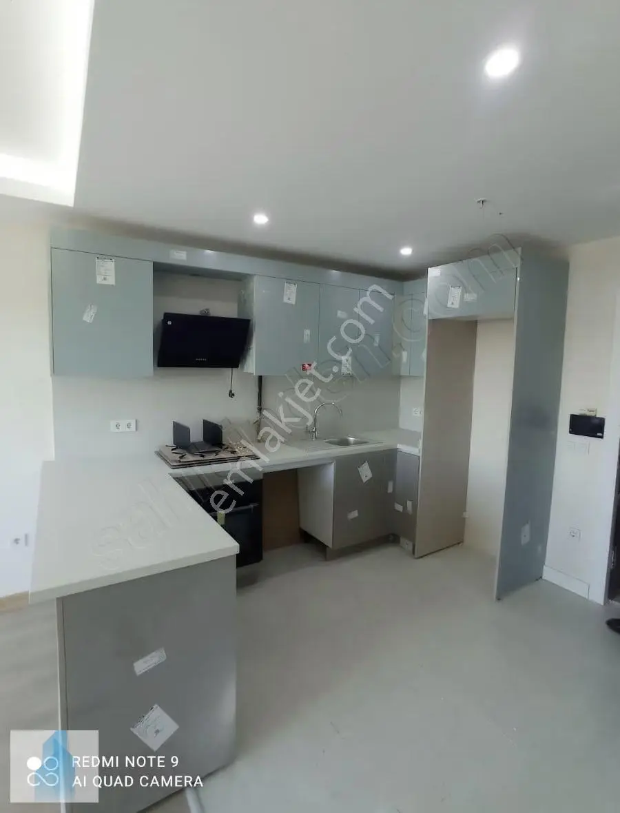 Zeytinburnun Da Lüks Site İçinde Kiralık 1+1 Sıfır Daire - Görsel 2