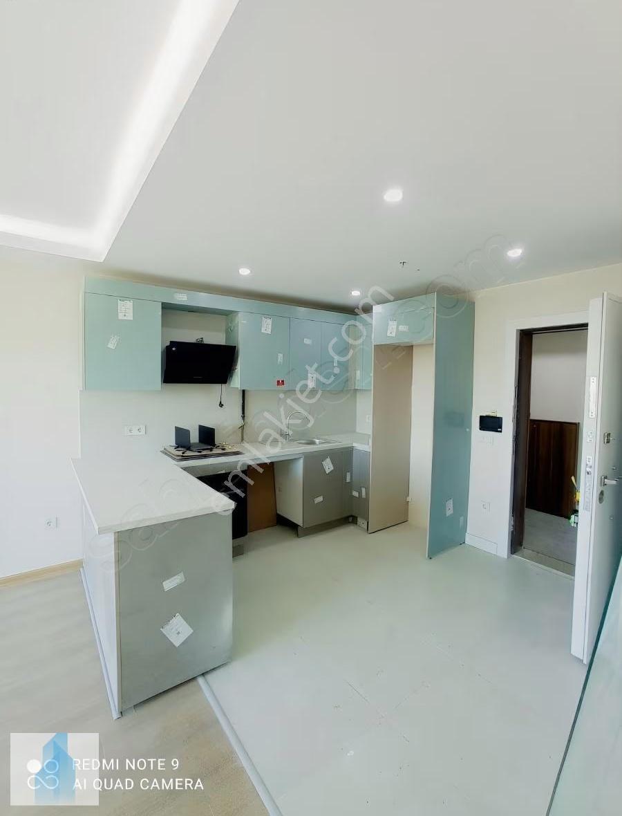 Zeytinburnun Da Lüks Site İçinde Kiralık 1+1 Sıfır Daire - Görsel 6