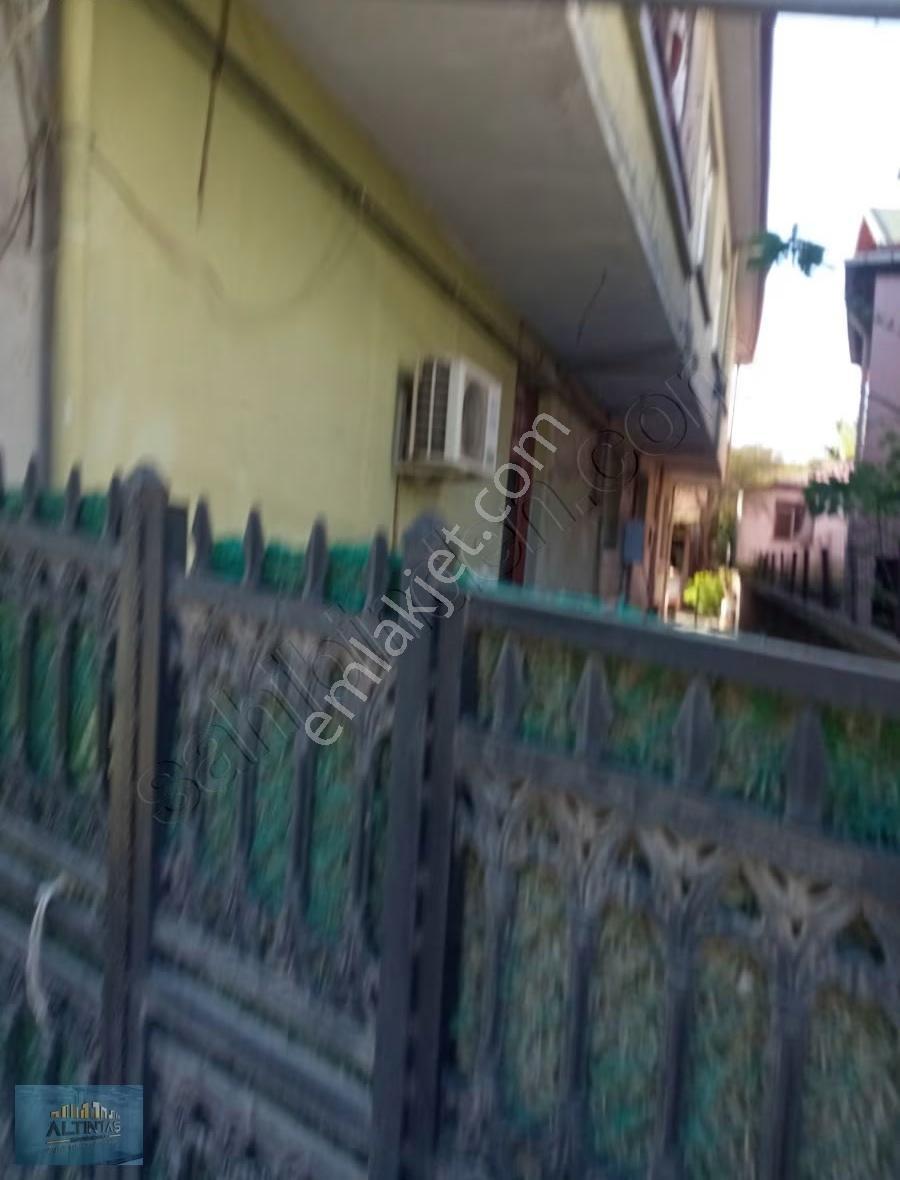Omercikler Mahallesi Anayol Üstü Kiralık Büyük 3+0 Daire