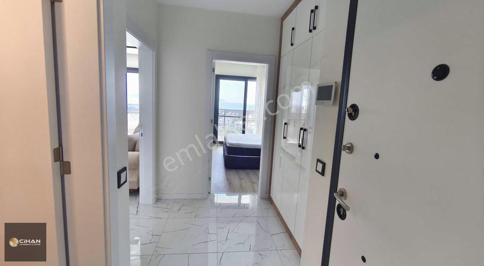 Kuşadası'nda Deniz Manzaralı Kiralık Daire - Görsel 5