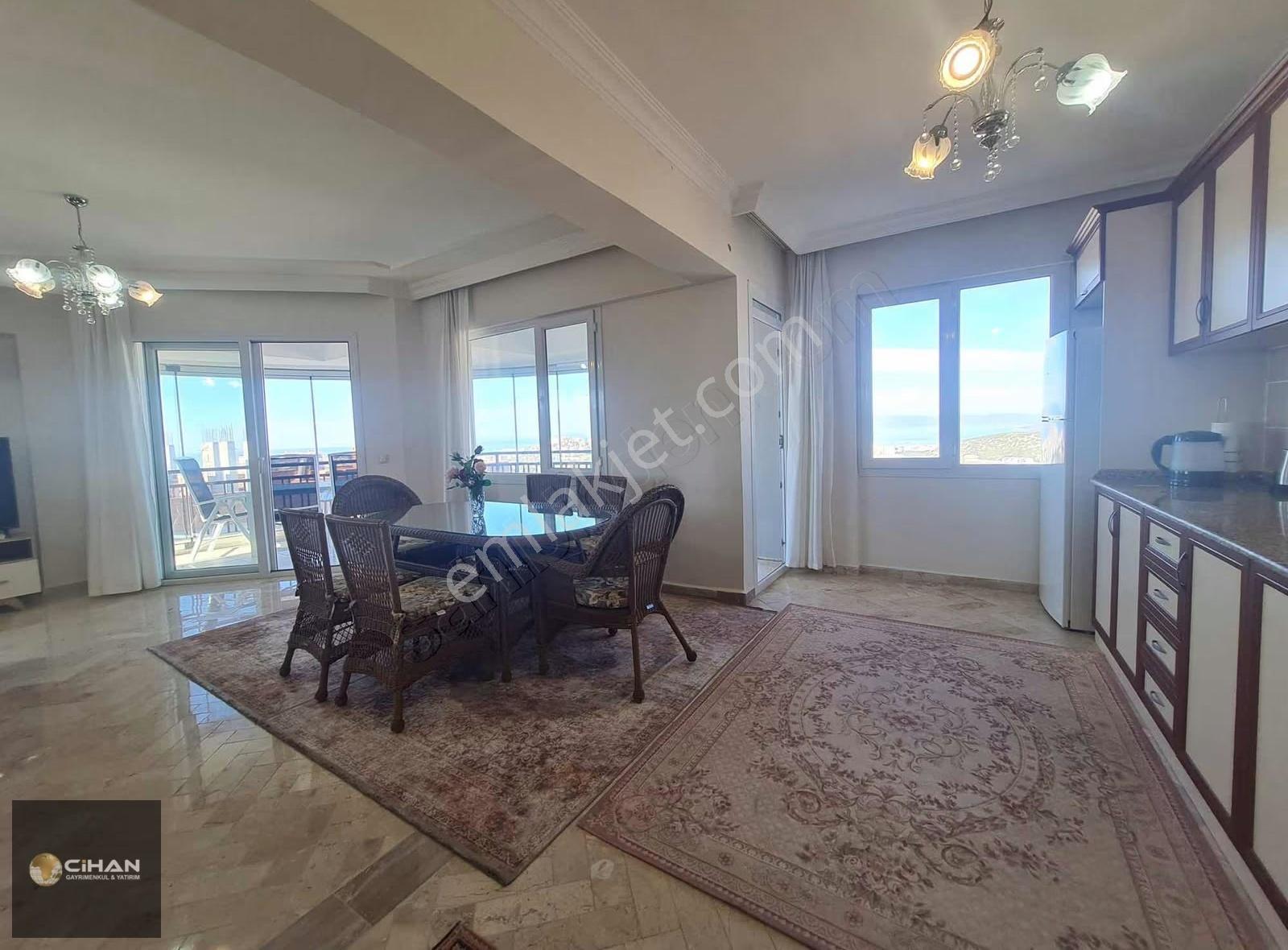 Kuşadasında 3+1 Full Deniz Manzaralı Eşyalı Daire - Görsel 21