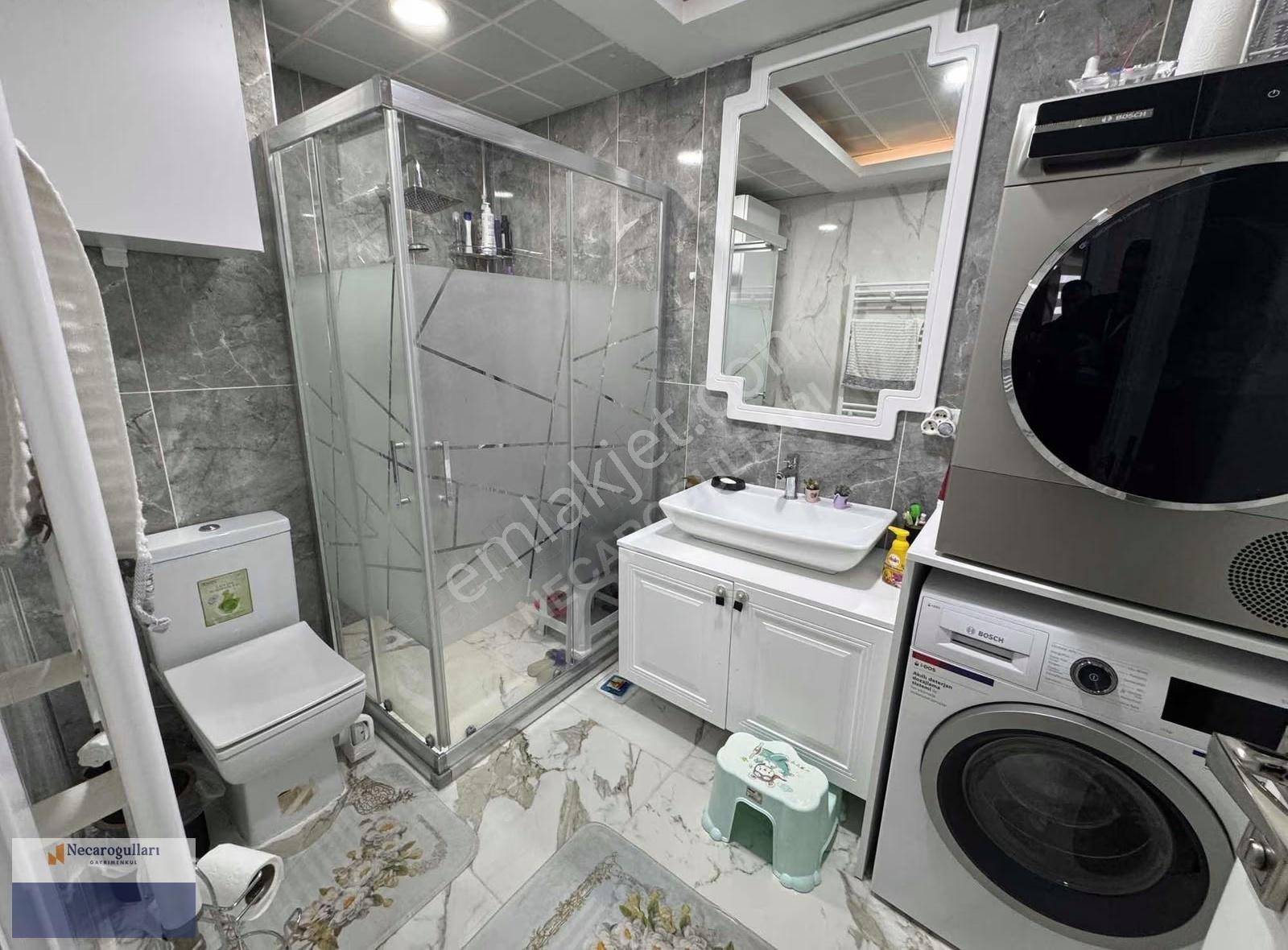 Necaroğullarından Mastfıroş Caddesi Üzeri 3,5+1 Lüks Daire - Görsel 17