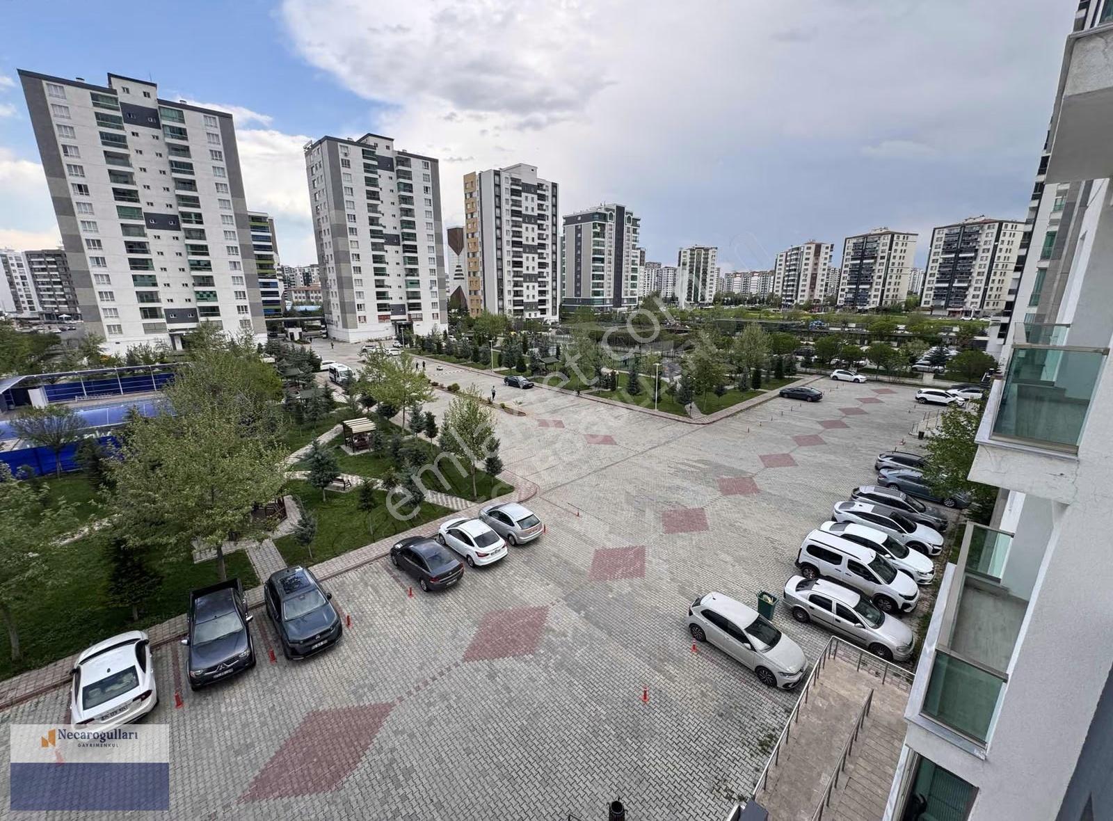 Necaroğullarından Mastfıroş Caddesi Üzeri 3,5+1 Lüks Daire - Görsel 19