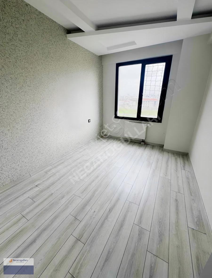 Necaroğullarından Mastfıroş Caddesi Üzeri 3,5+1 Lüks Daire - Görsel 5
