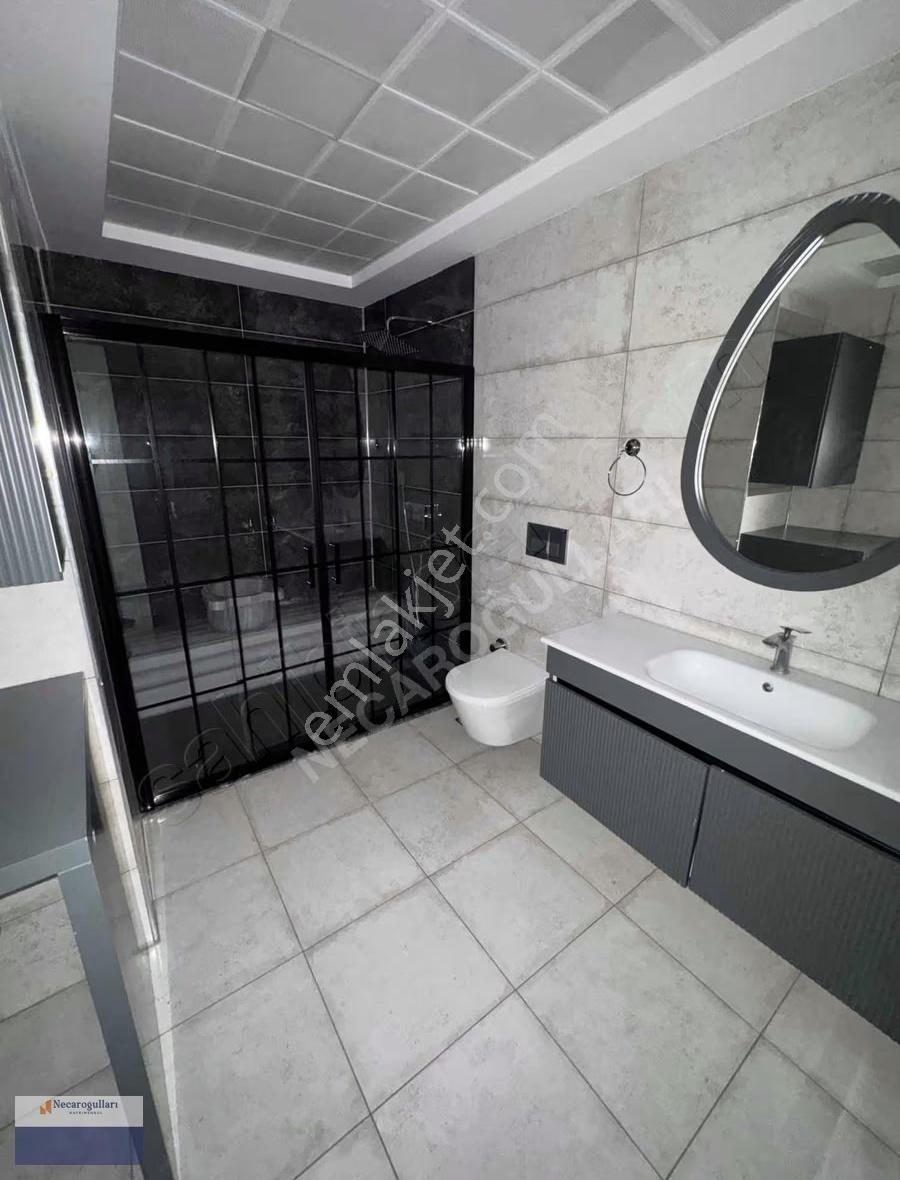 Necaroğullarından Mastfıroş Caddesi Üzeri 3,5+1 Lüks Daire - Görsel 9