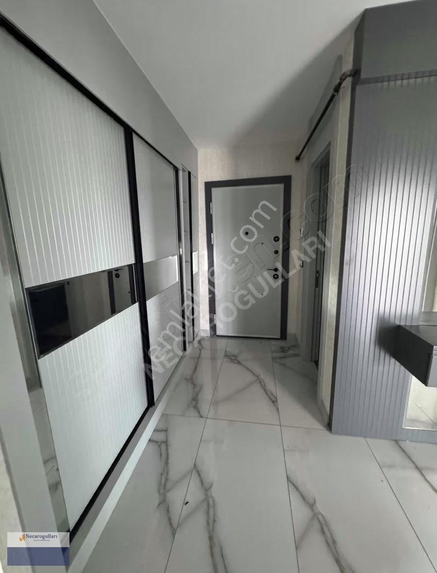Necaroğullarından Mastfıroş Caddesi Üzeri 3,5+1 Lüks Daire - Görsel 21