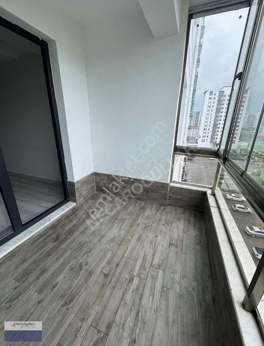 Necaroğullarından Mastfıroş Caddesi Üzeri 3,5+1 Lüks Daire - Görsel 12