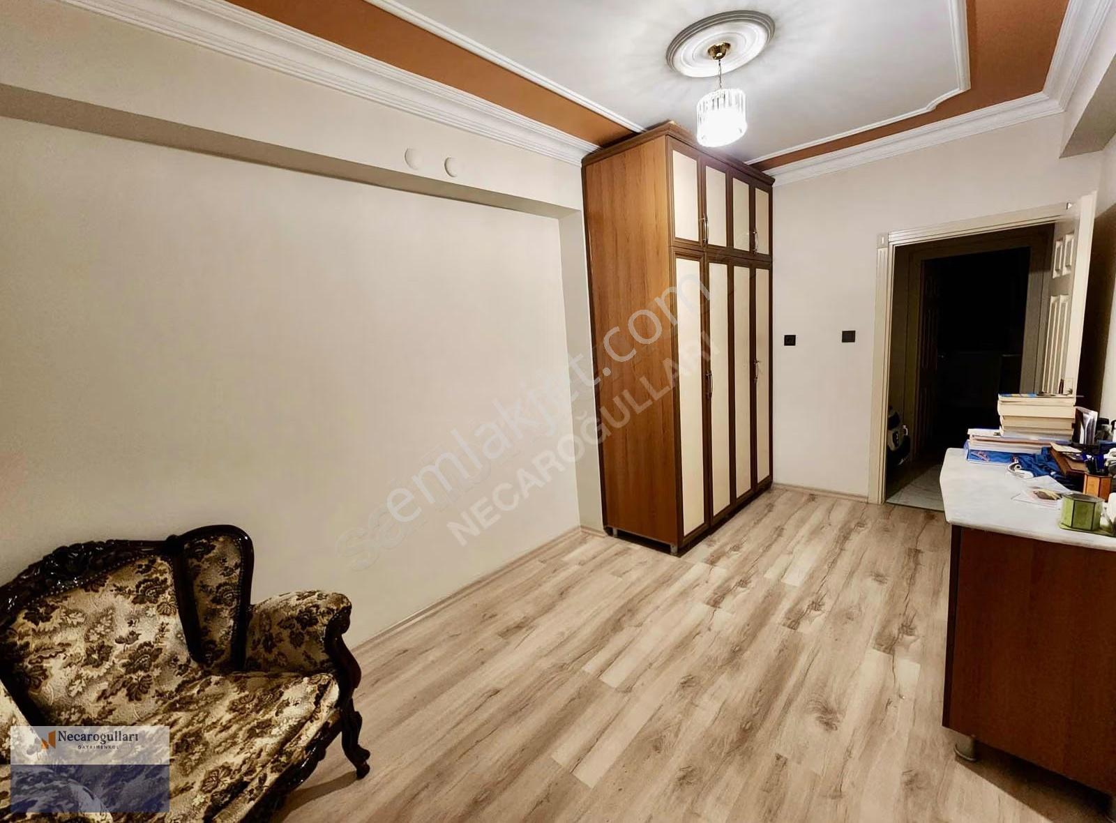 Necaroğullarından Ceylan Avm Karşısı Temiz 3+1 Daire - Görsel 7