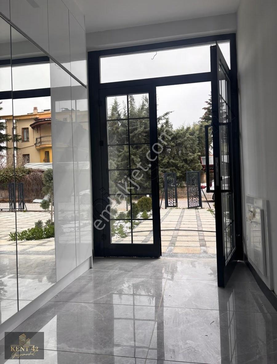 Konyada Lüks Yaşam Başlıyor Bahçeli Modern İkiz Villa - Görsel 2