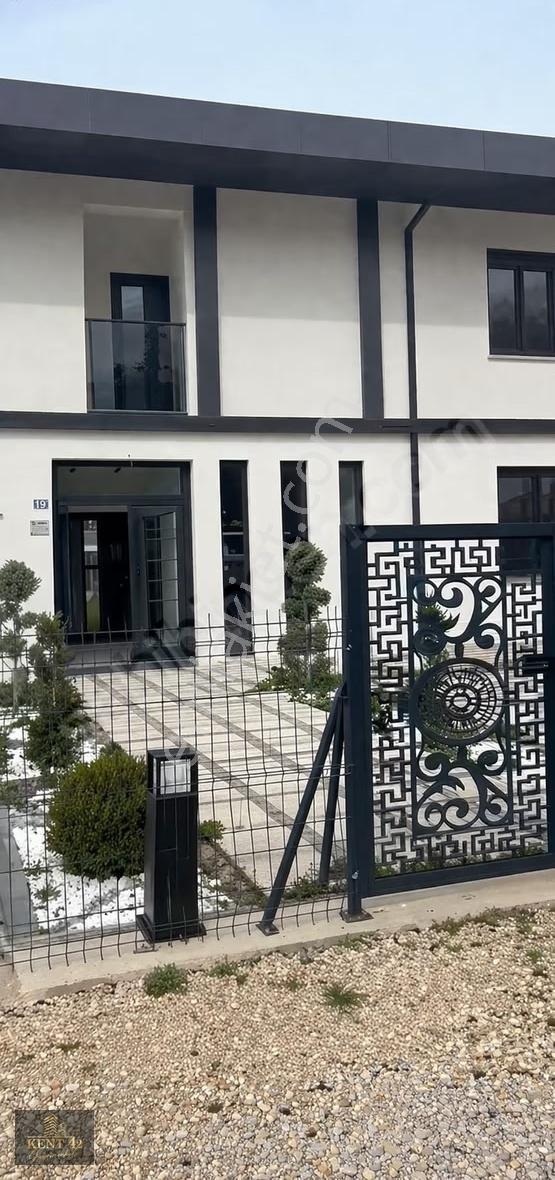 Konyada Lüks Yaşam Başlıyor Bahçeli Modern İkiz Villa - Görsel 18
