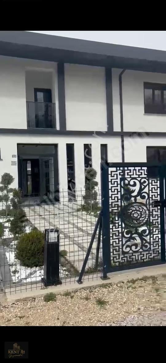 Konyada Lüks Yaşam Başlıyor Bahçeli Modern İkiz Villa - Görsel 27