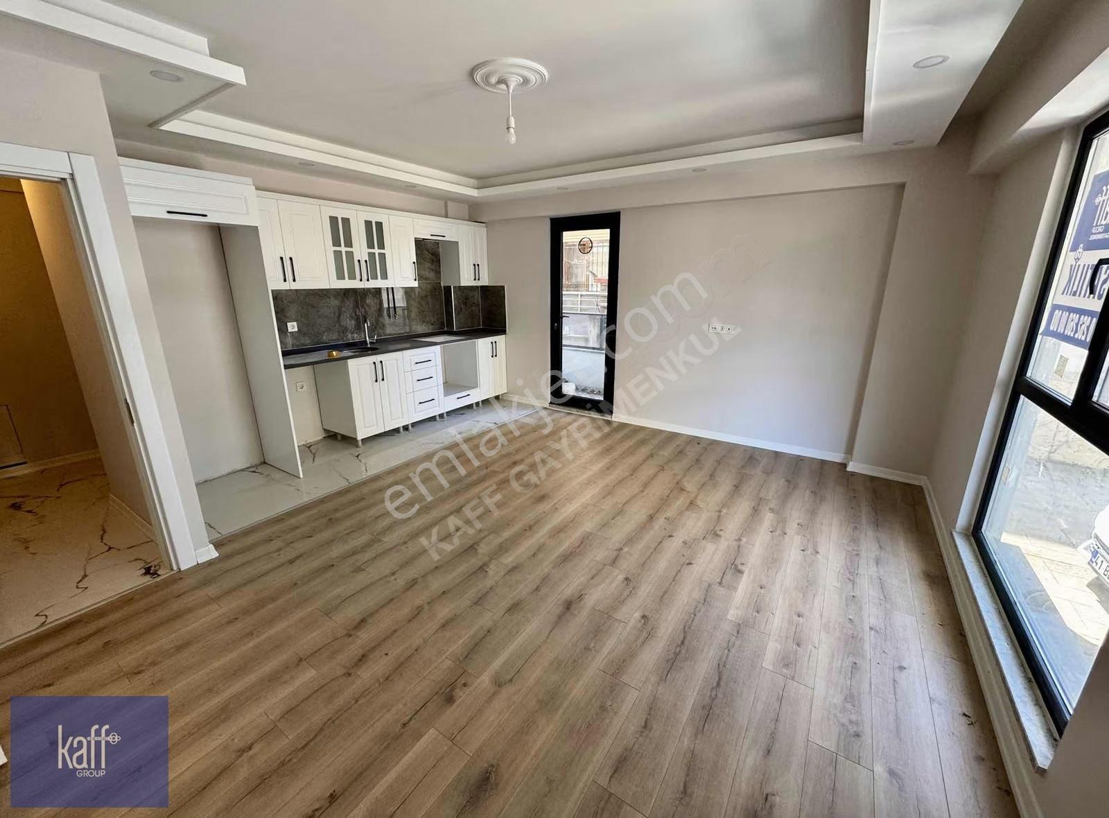 Dumlupınar Mahallesi Merkezi Konumda 1+1 Home Ofis