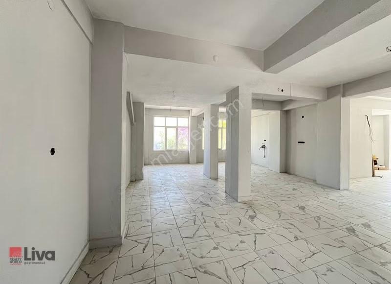 Rw Livadan Balıkesir 2. Sakarya Mahallesinde Geniş İş Yeri - Görsel 29