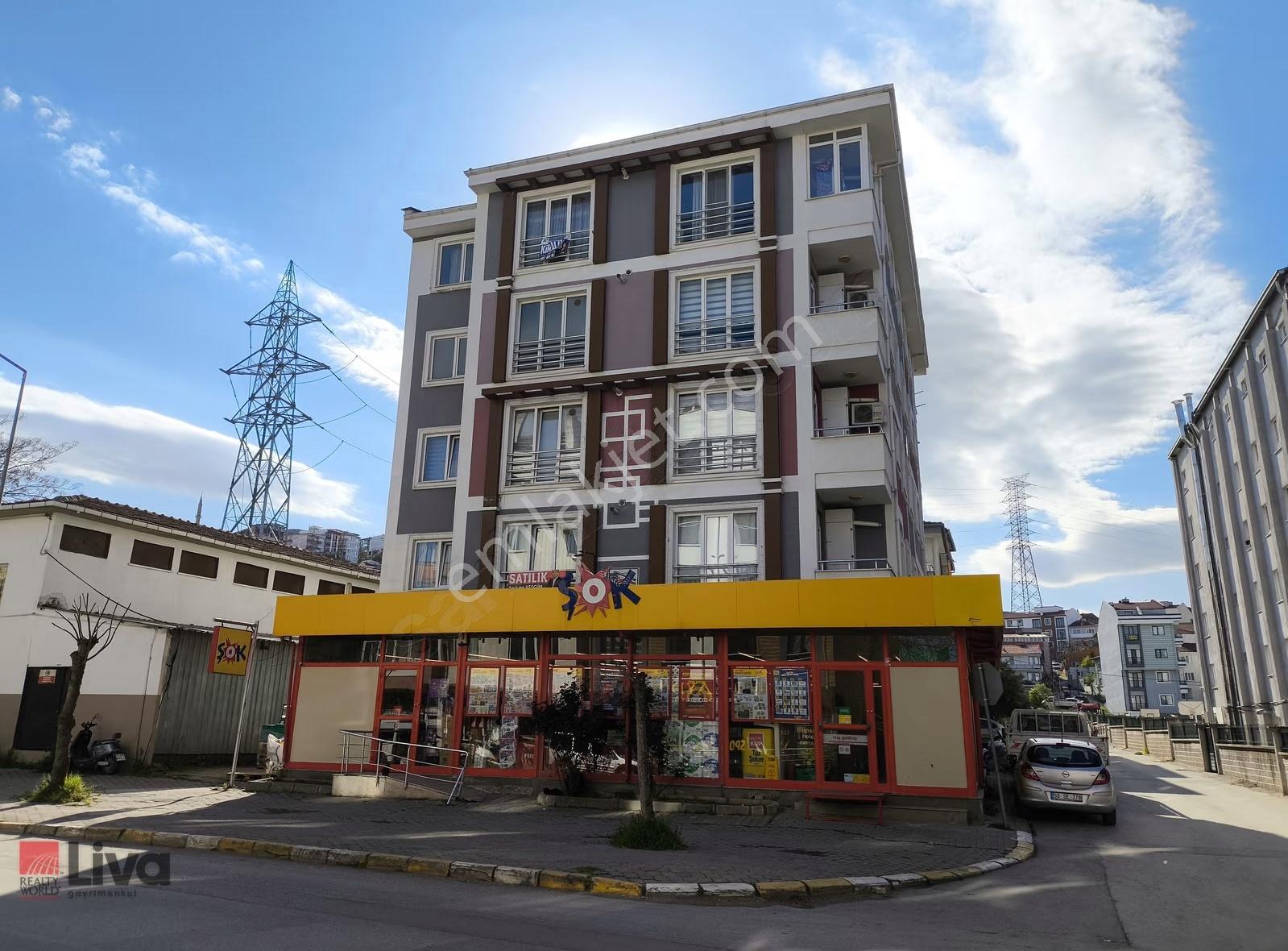 Rw Liva'dan Üniversite Yakın Soma Cad.üstü Satılık 1+1 Daire
