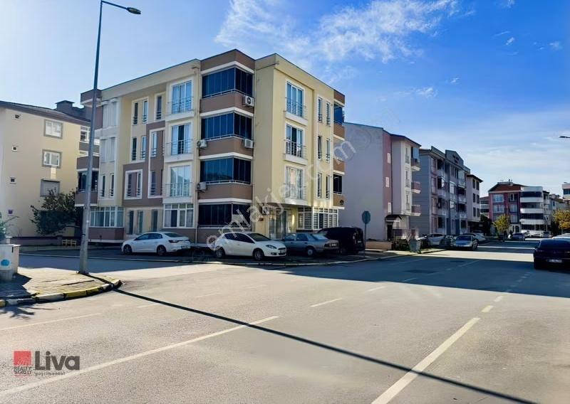 ▓liva Dan Diş Hastanesi Yakını Geniş Mutfak Katta Tek Daire▓
