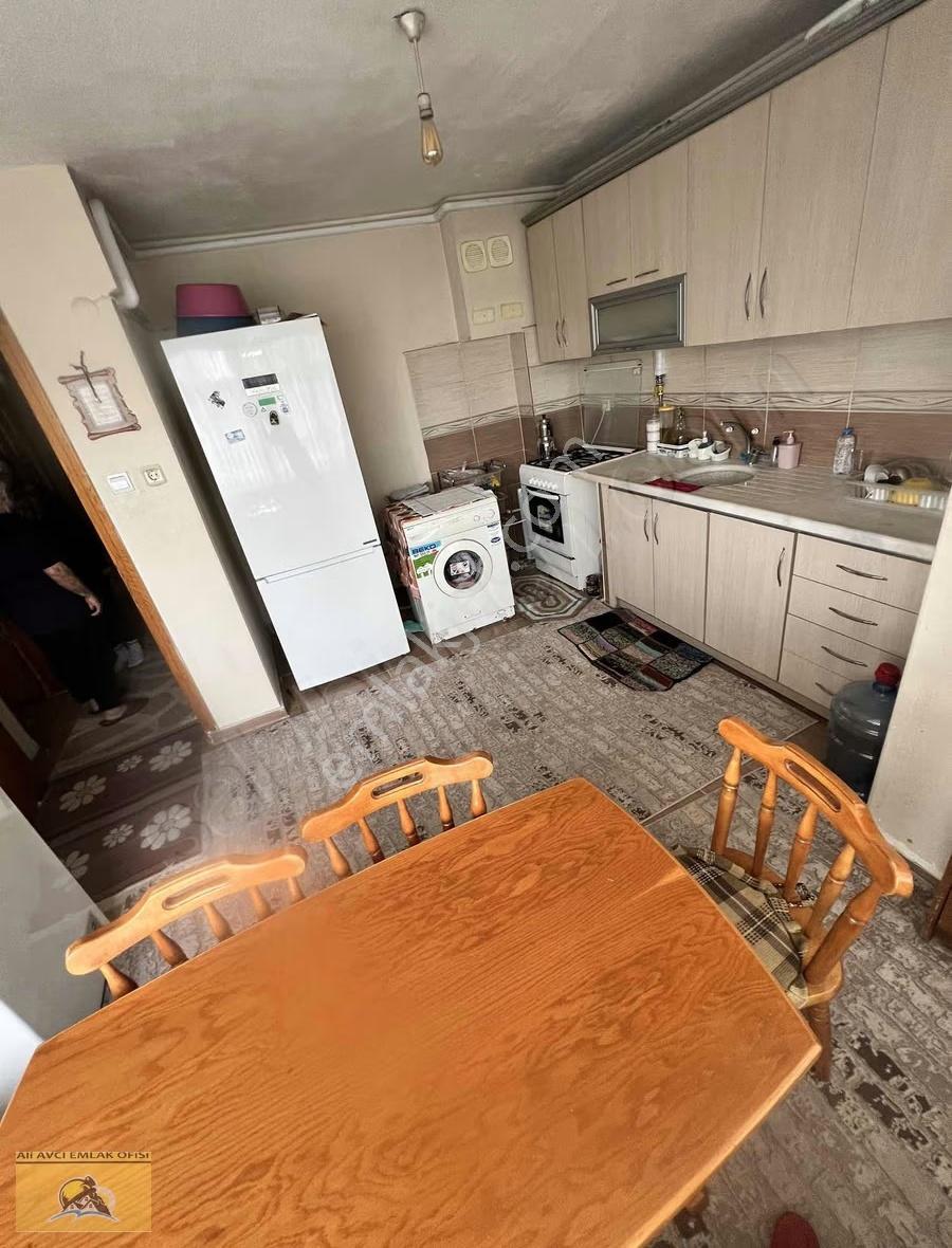 Turgutalp Bergama Caddesinde 2+1 Ara Kat Doğalgazlı Daire - Görsel 12