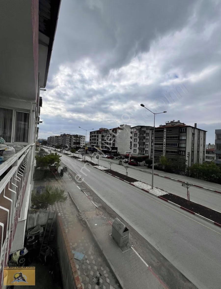 Turgutalp Bergama Caddesinde 2+1 Ara Kat Doğalgazlı Daire - Görsel 6