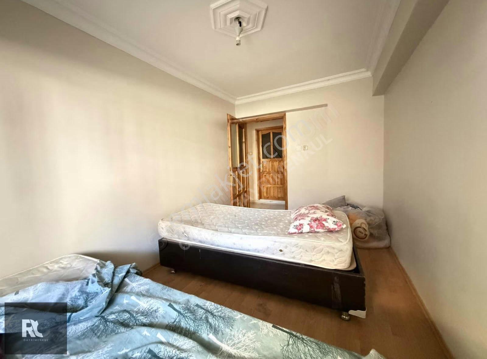 Bahçelievler Mah. Yarış Okulu Yakını 2+1 Bodrum Katı Daire - Görsel 15