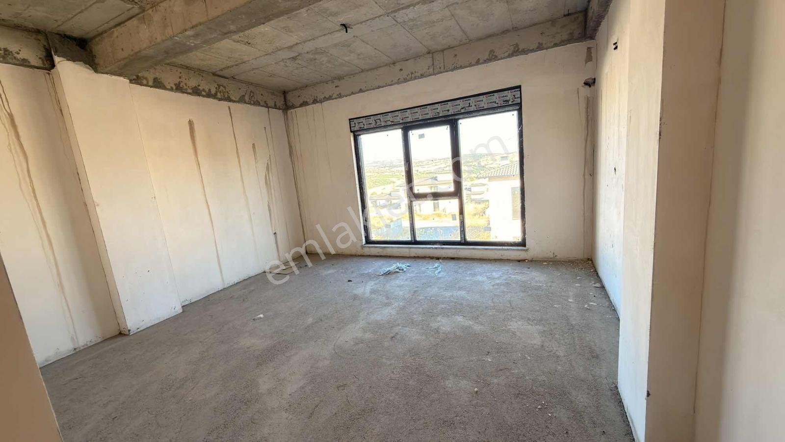 Al-sata Uygun Naipli'de Site İçinde Acil Satılık 4+1 Villa - Görsel 6
