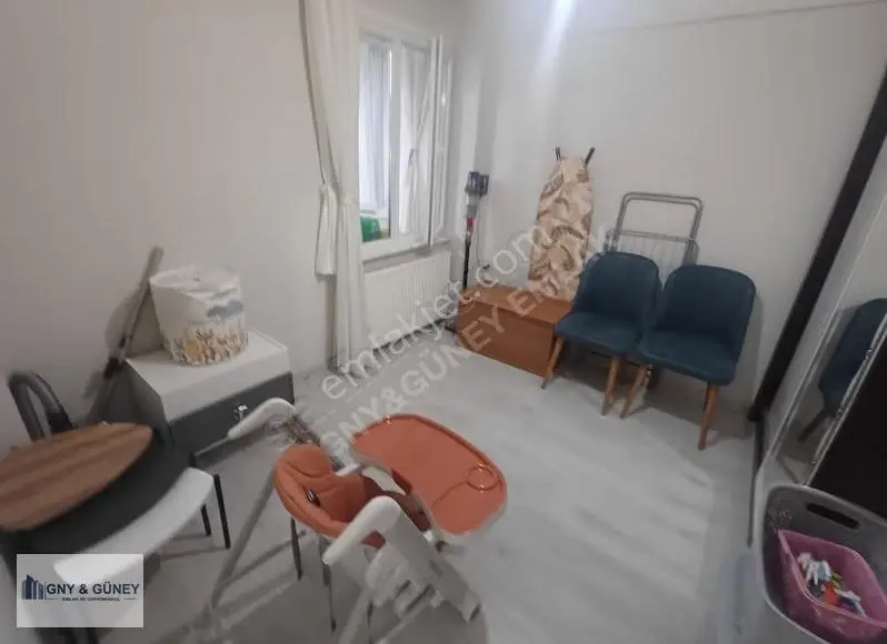 Güney Emlak'tan Yedikule'de 2+1 88 M2 3.kat Satılık Daire - Görsel 4