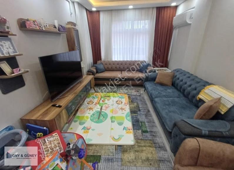 Güney Emlak'tan Yedikule'de 2+1 88 M2 3.kat Satılık Daire - Görsel 11