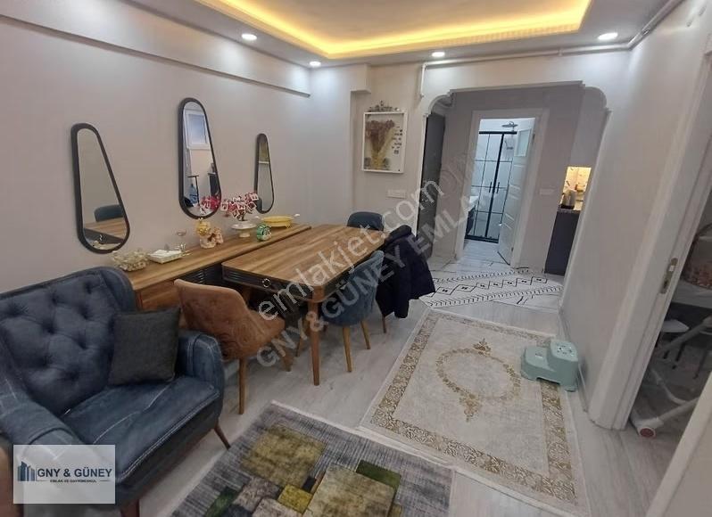 Güney Emlak'tan Yedikule'de 2+1 88 M2 3.kat Satılık Daire - Görsel 13