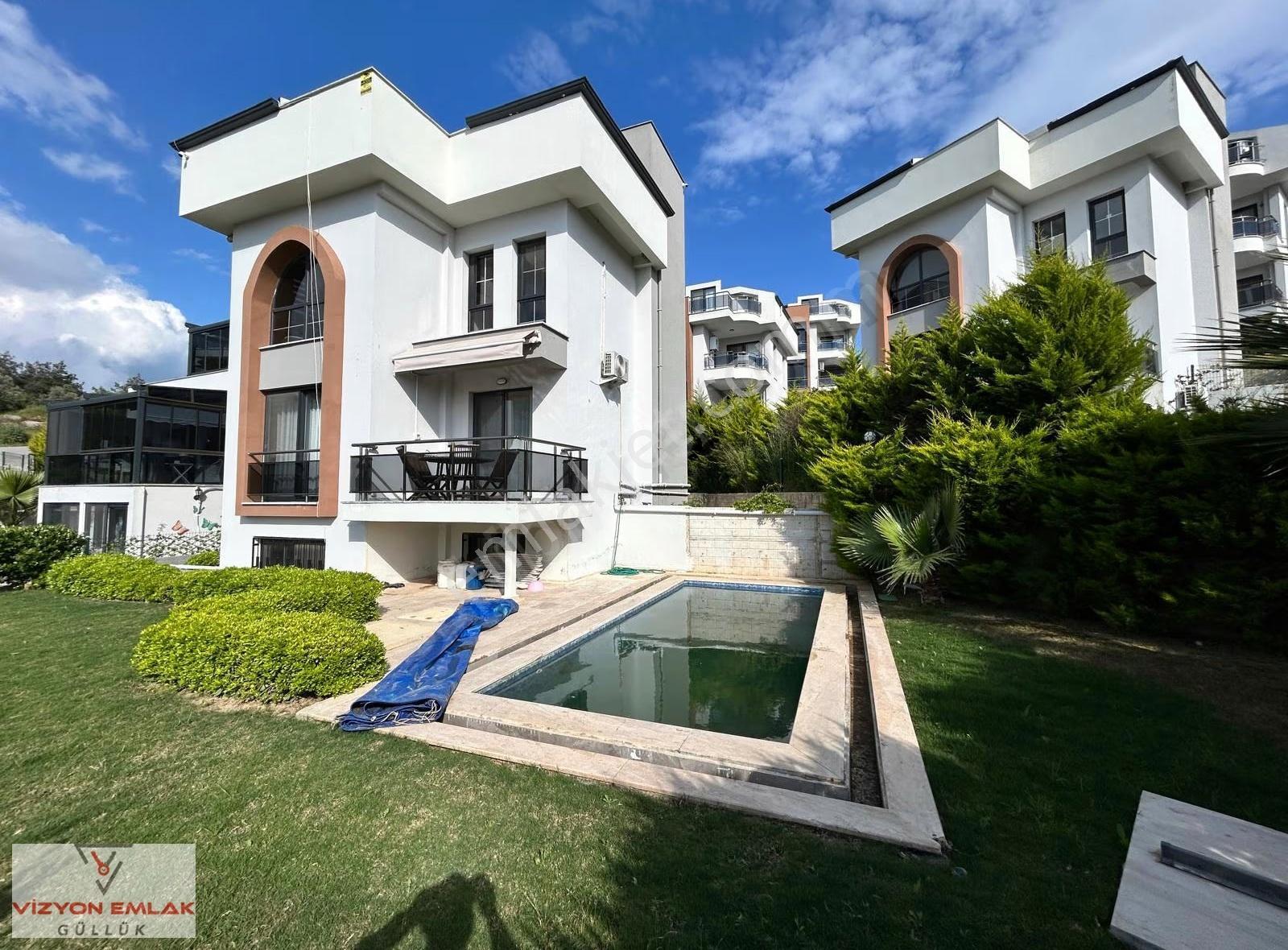 Milas Güllükte Deniz Manzaralı Müstakil Havuzlu Satılık Villa - Görsel 35