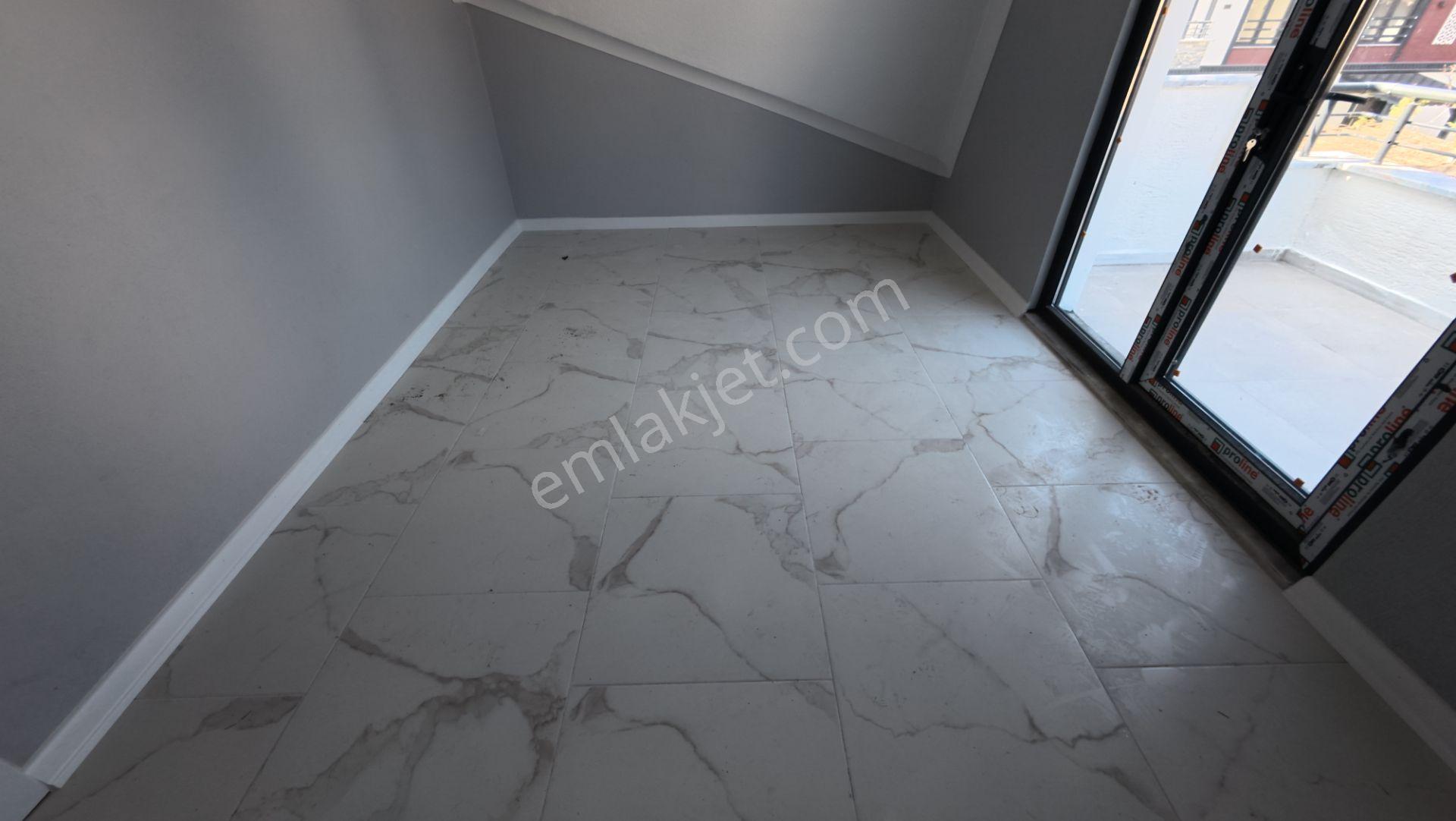 Sakarya Kocaali'de Hastaneye Yakın Bahçeli Kaçırılmayacak 4+1 Villa - Görsel 31
