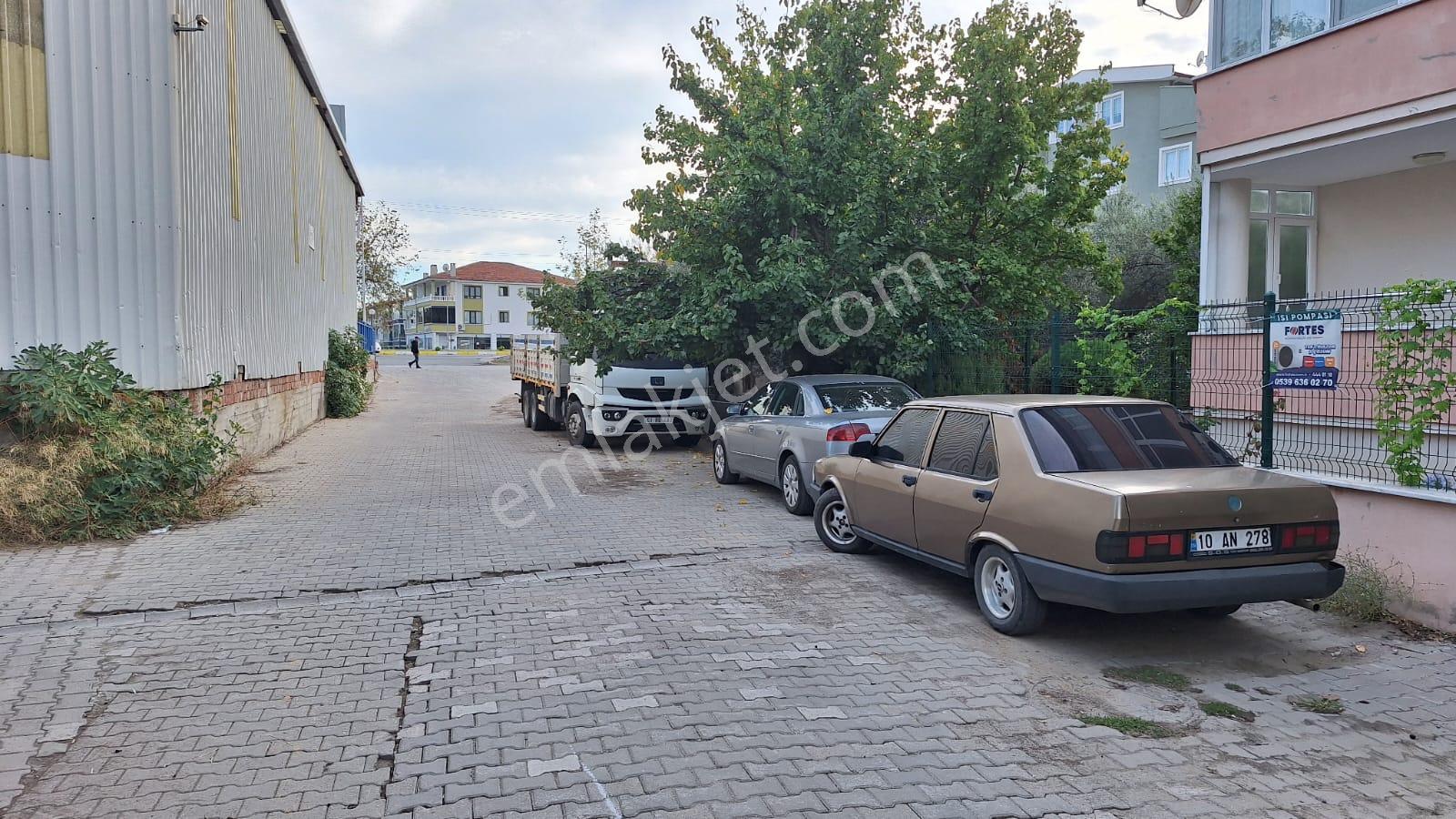 Edremit Altınoluk'da Yüksek Giriş 2+1 Satılık Daire - Görsel 3
