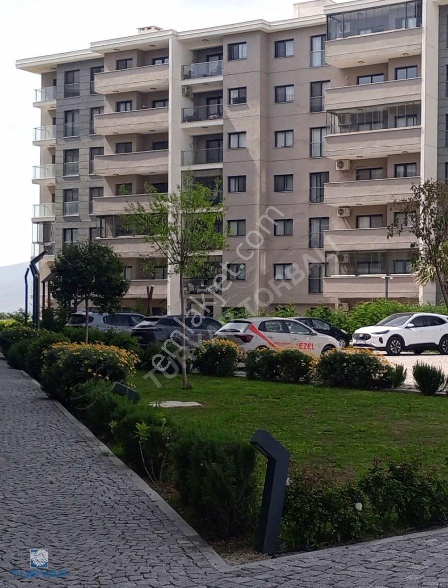 İzban Yanı! Havuzlu- Mia Koru Sitesinde Satılık 2+1 Fırsat ! - Görsel 2