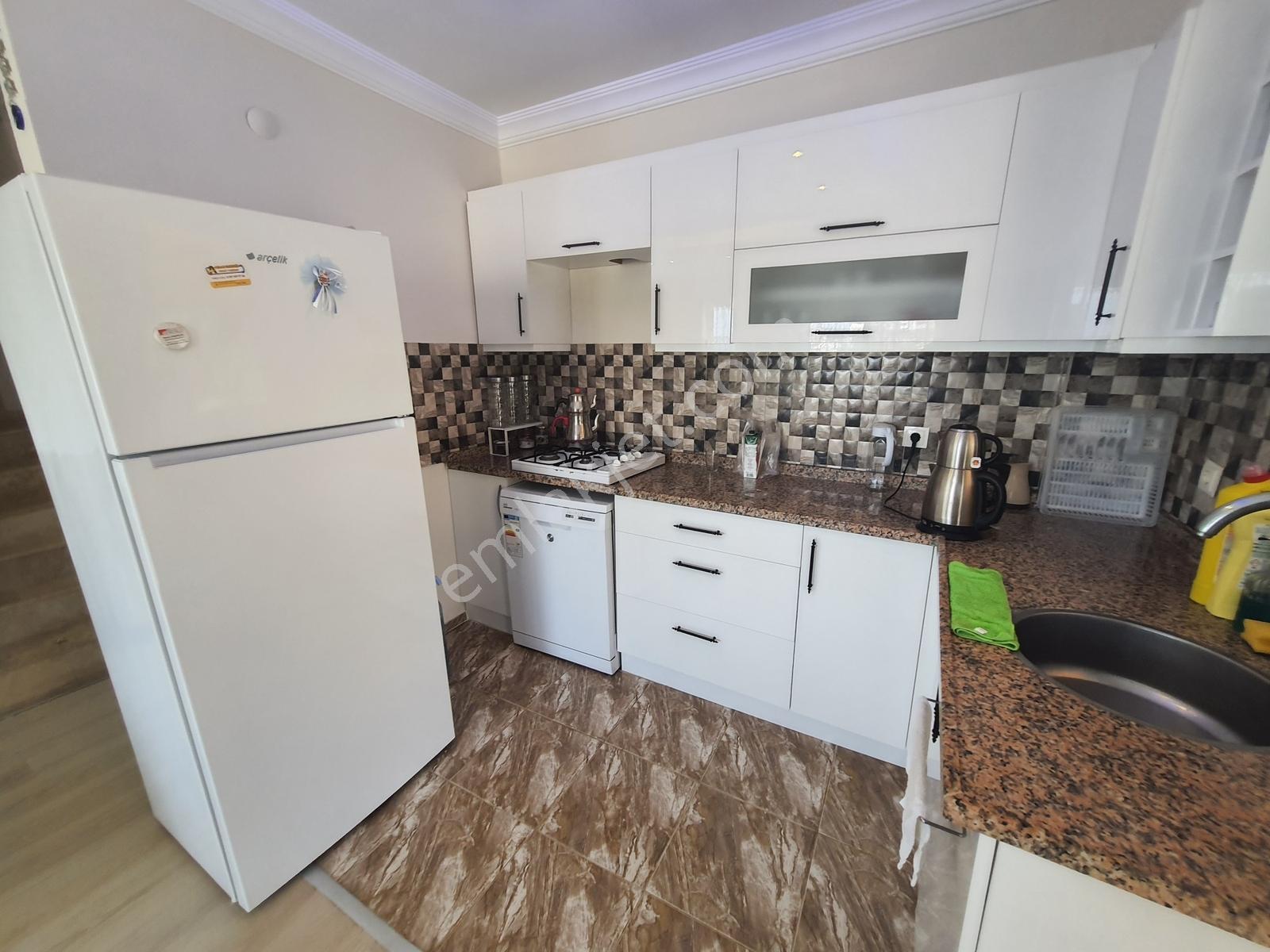 Deniz Ve Körfez Manzaralı Eşyalı Satılık Mustakil Yazlık Villa - Görsel 26
