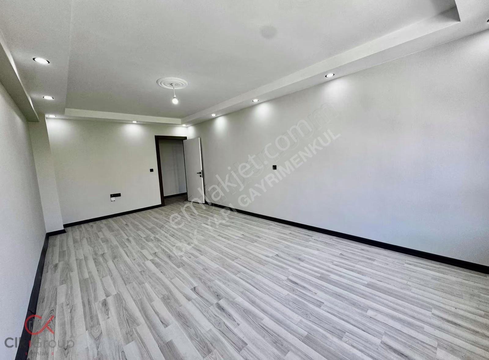 Clk'dan Cunudiye'de Satılık 3+1 Daire Merkezi, 140m²,otoparklı - Görsel 29