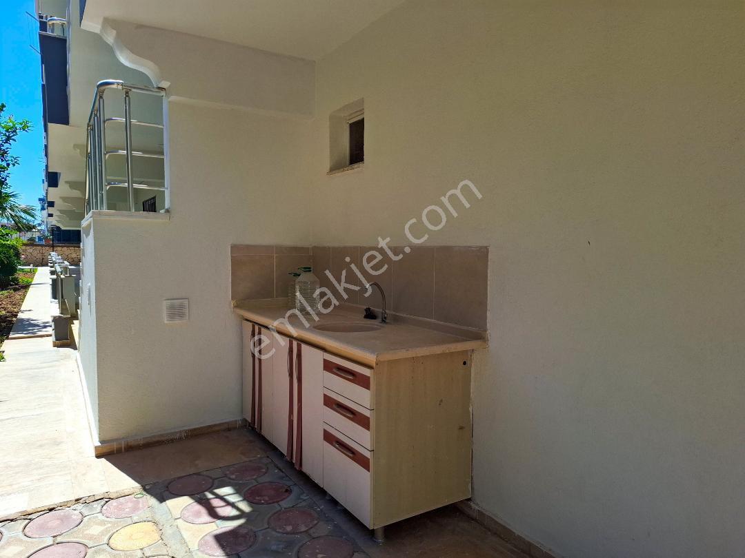 2+1 Güvenlikli Ve Havuzlu Sitede Dönensel Kiralık Daire - Görsel 11