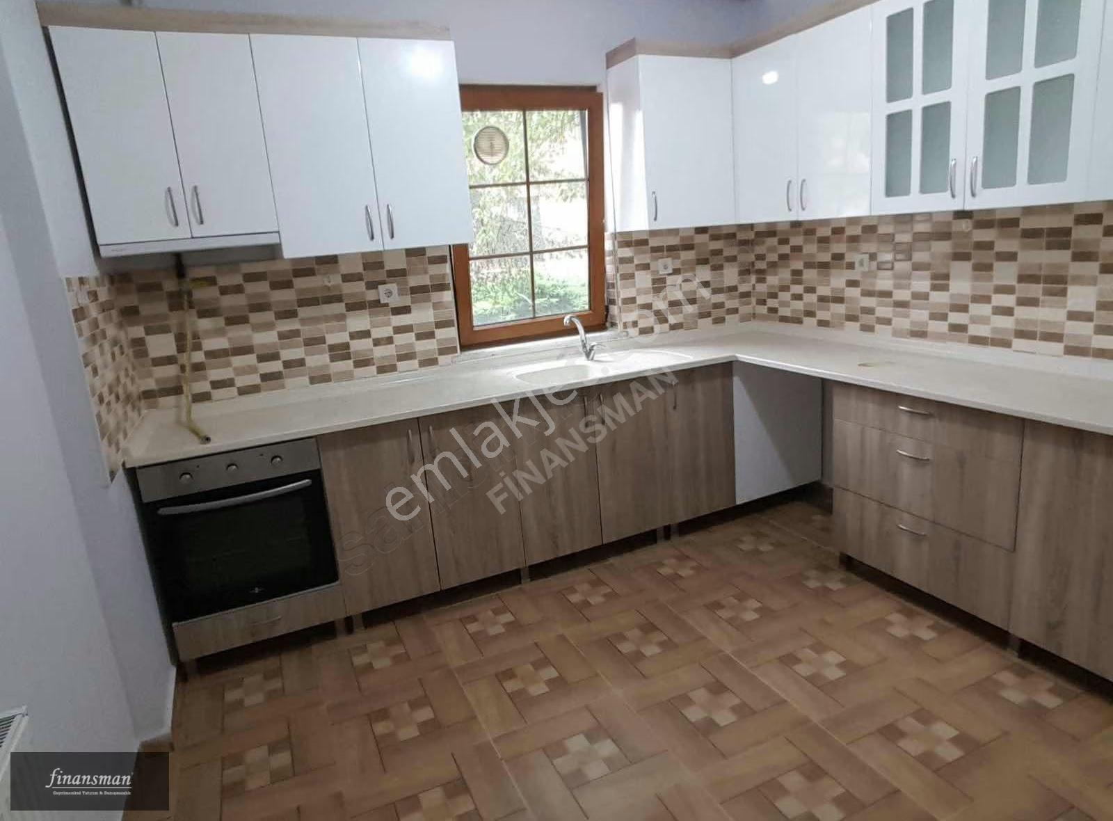 Finansman'dan..güvenlikli Sitede.. Bakımlı..bahçeli Villa - Görsel 3