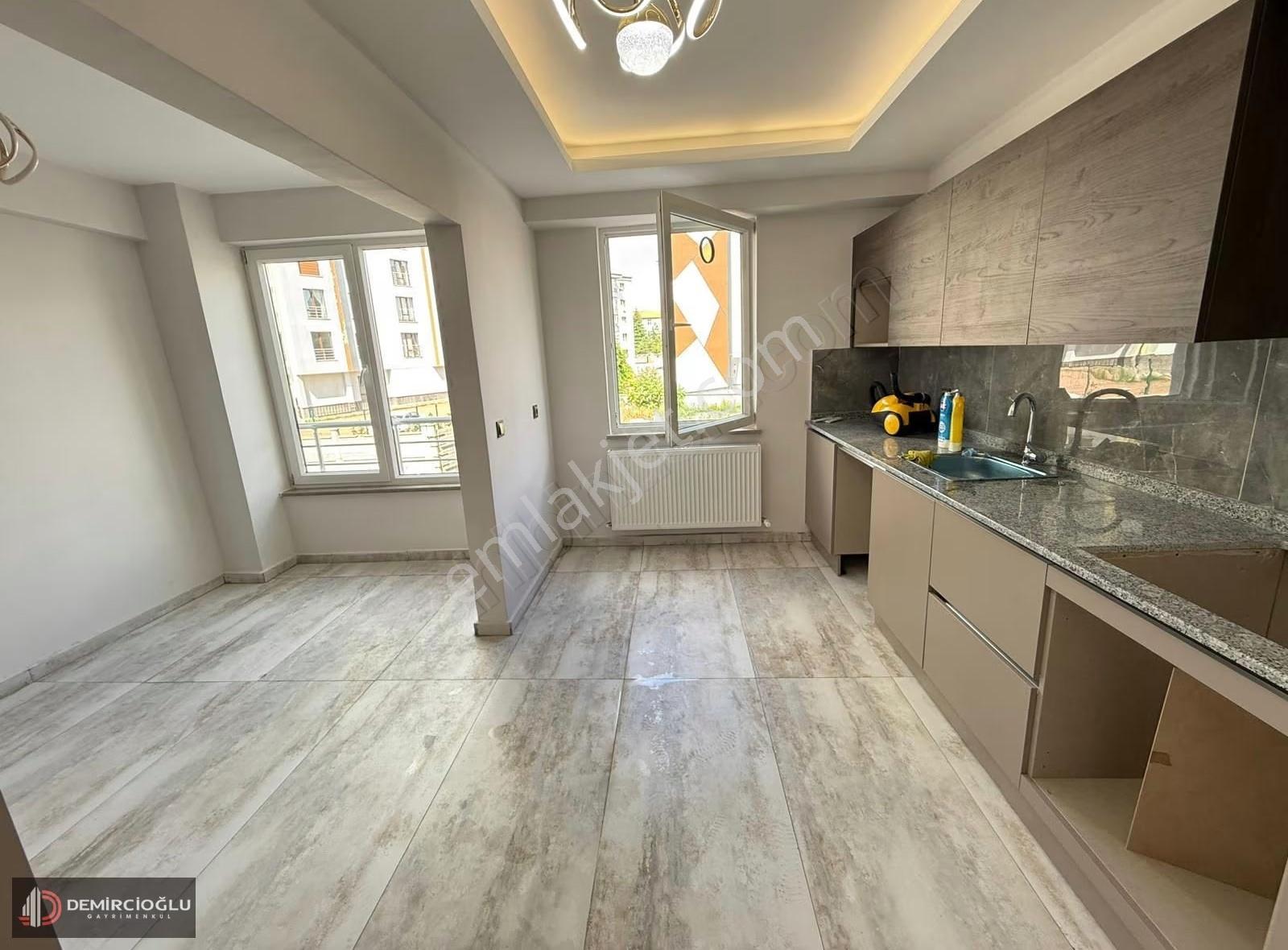 Atatarük Bulvarında Kiralık Sıfır 3+1 Daire - Görsel 4