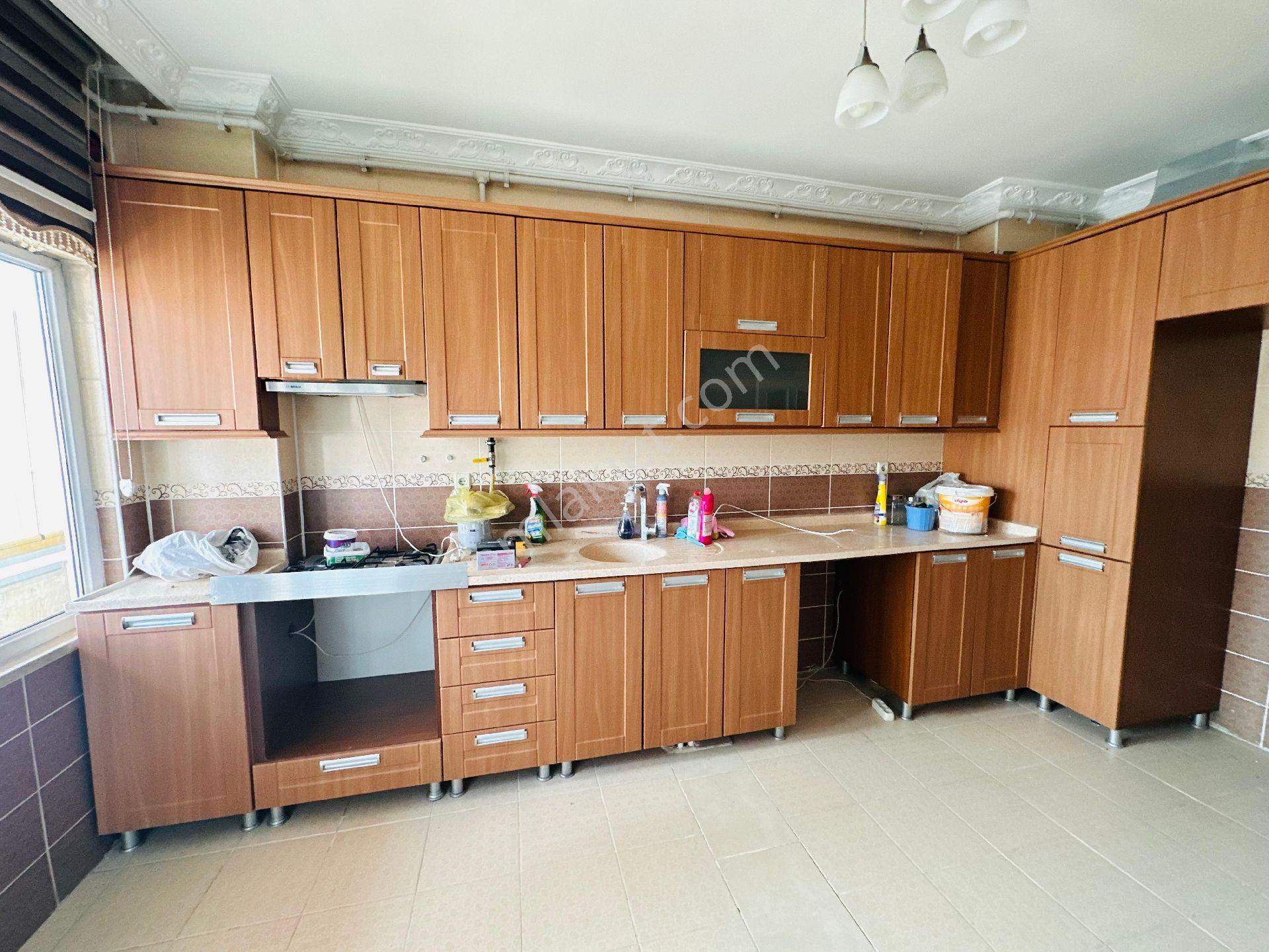 Dinç Emlaktan Kiralık 4+1 Daire Park Hastane Konumlu - Görsel 11
