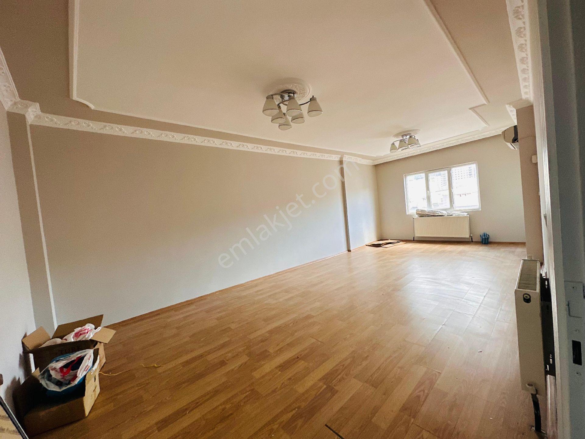 Dinç Emlaktan Kiralık 4+1 Daire Park Hastane Konumlu