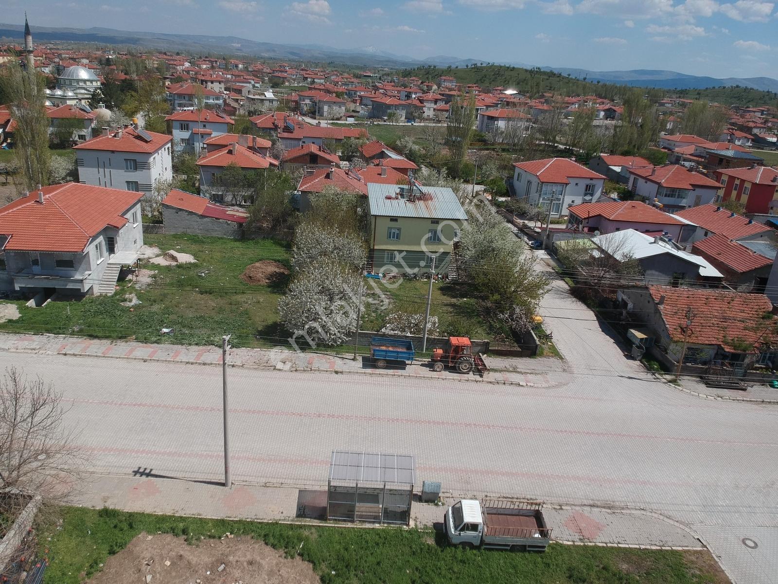 İlbey // Şuhut Zafer Mahallesi Aydın Caddesi Üzerinde 443m² Arsa - Görsel 17