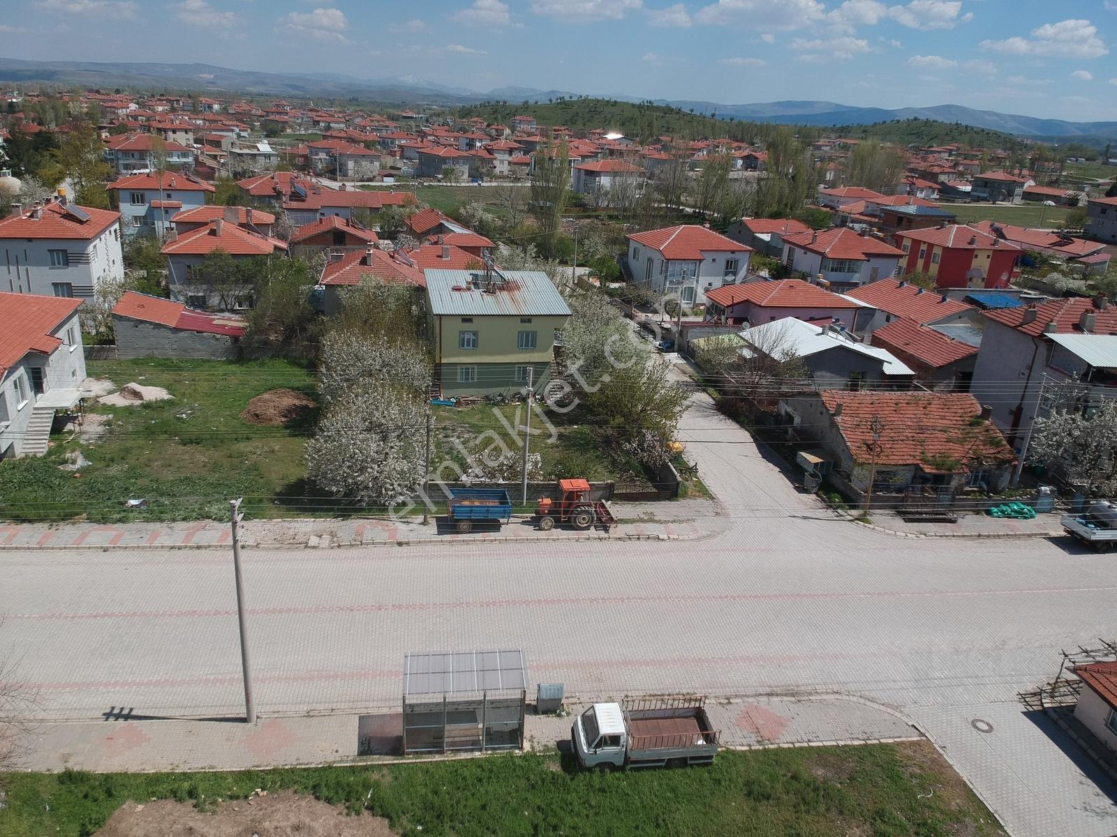 İlbey // Şuhut Zafer Mahallesi Aydın Caddesi Üzerinde 443m² Arsa - Görsel 7