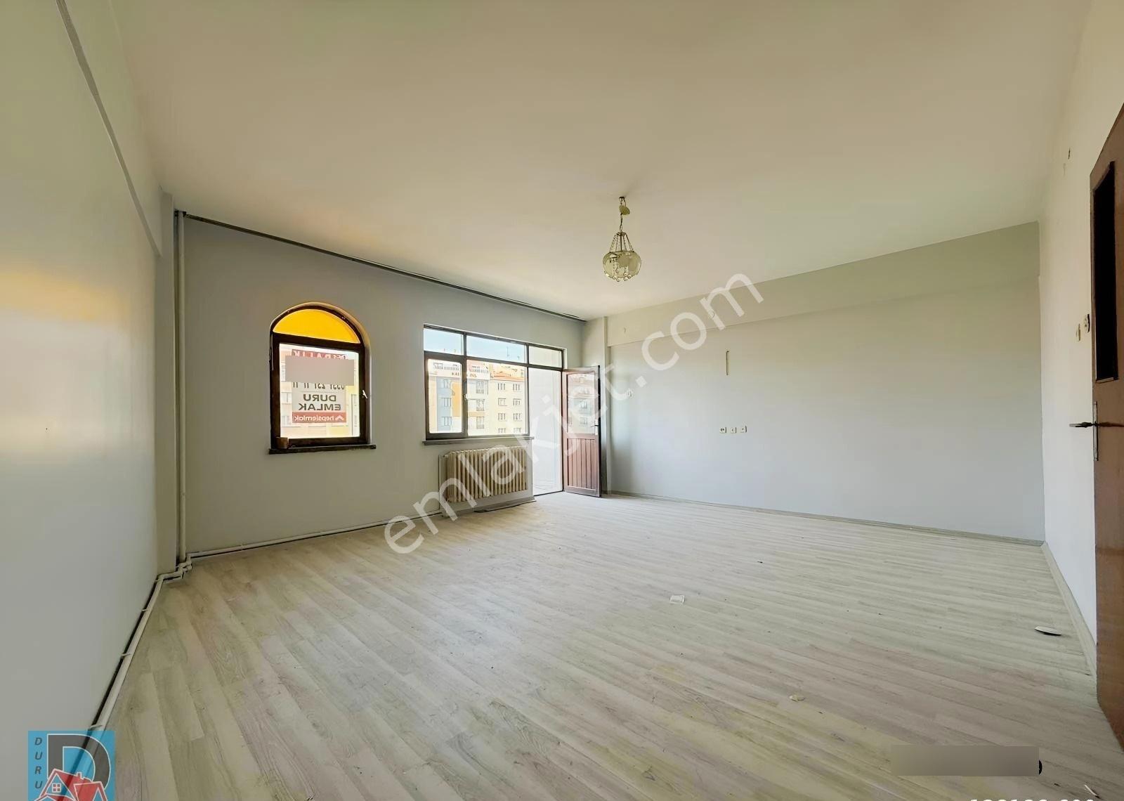 Duru Dan Atatürk Caddesi Üzerinde Kiralık 3+1 - Görsel 6