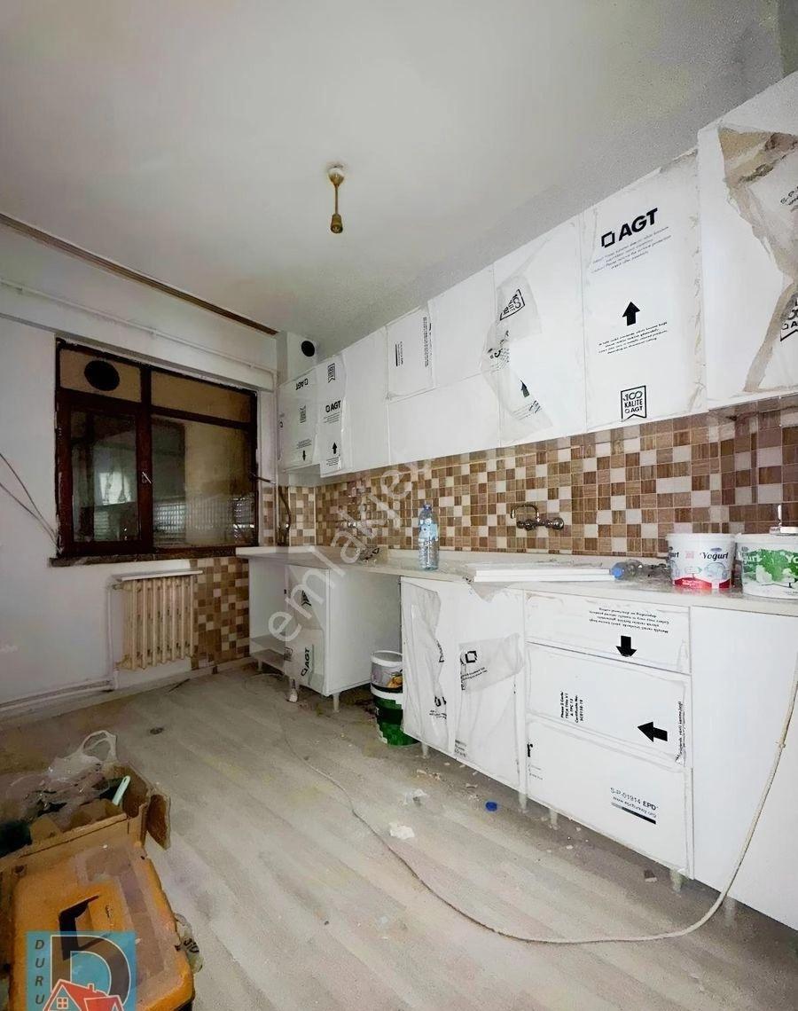 Duru Dan Atatürk Caddesi Üzerinde Kiralık 3+1 - Görsel 2