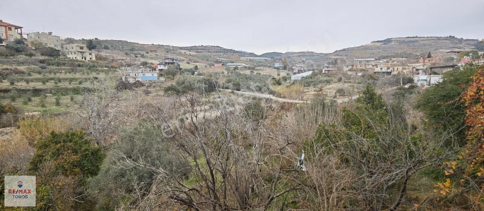 Remax Toros'tan Çelebili'de Gölet Manzaralı Lüks 3 Katlı Villa - Görsel 27