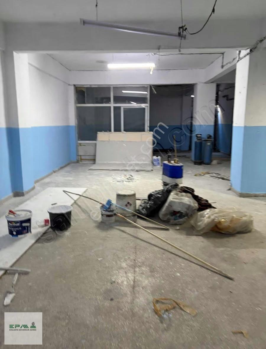 Bölge Uzmanı Emre Koç'tan 220 M2 Zemin Dükkan Doğalgaz Mevcuttur