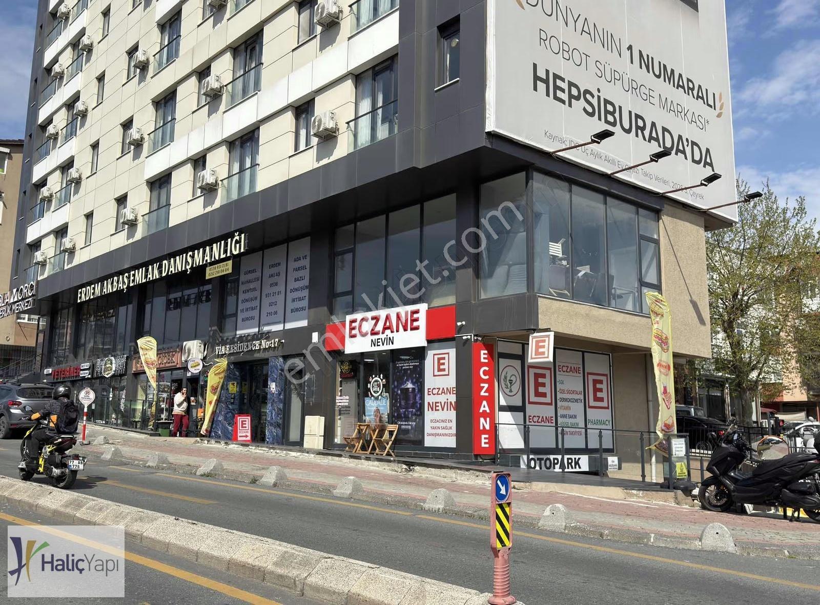 Gürselde Cadde Üstü Yeni Bina Köşe Konumlu Emsalsiz Dükkan